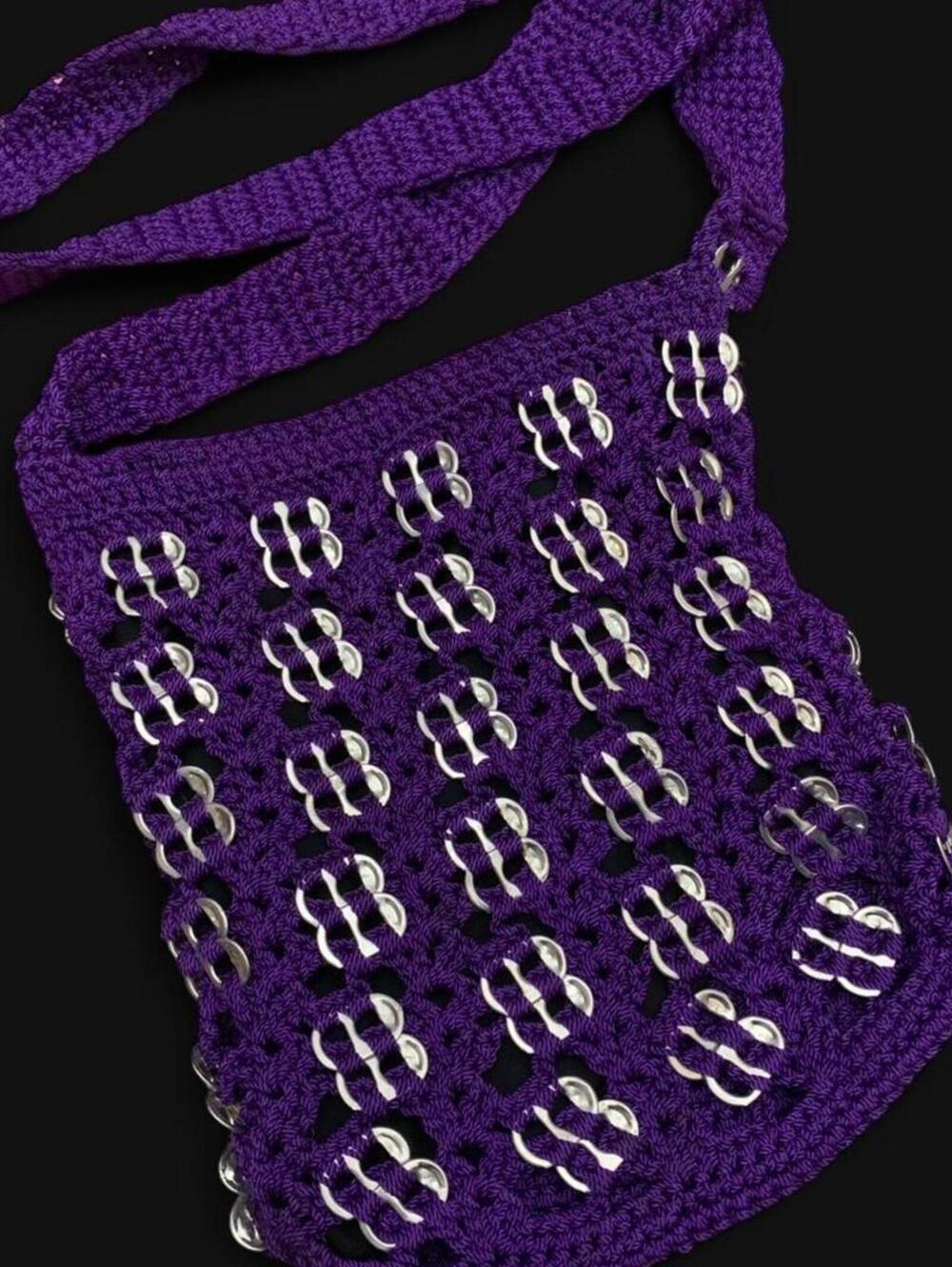 Crochet soda pop tab messenger bag with zipper closure